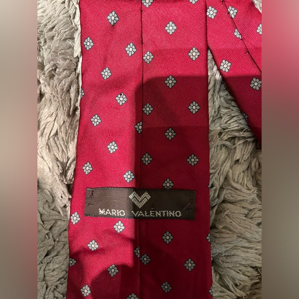 Mario Valentino men’s dress tie